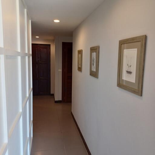 Entirely refurbished 1 bedroom condo in the Phra Khanong area