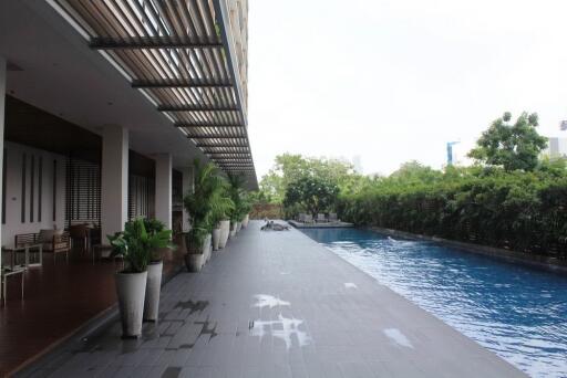 2 bedrooms condo for sale in soi Yennakart Sathorn area