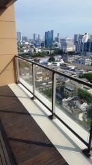 2 bedrooms condo for sale in soi Yennakart Sathorn area