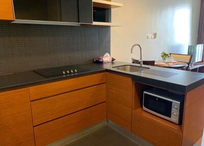 2 bedrooms condo for sale close to BTS Thonglor