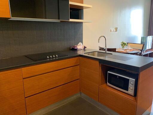 2 bedrooms condo for sale close to BTS Thonglor