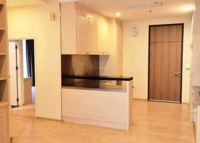 2 bedrooms condo for sale close to BTS Thonglor