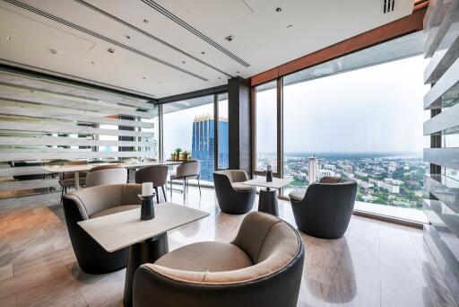 Modern luxury 1 bedroom condo for sale near Lumpini park