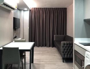 1 bedroom condo for sale walking distance to BTS Nana