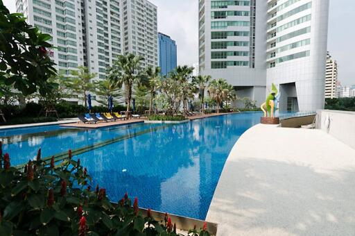 2 bedrooms condo for sale in near BTS Asoke