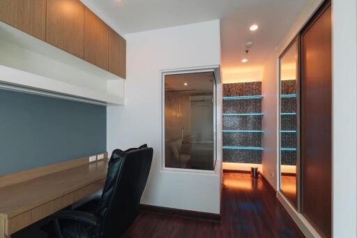 2 bedrooms condo for sale in Asoke