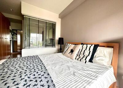 1-bedroom condo for sale close to BTS Phromphong