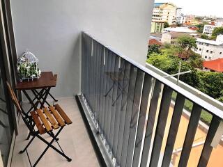 Modern 2 bedrooms condo for sale near BTS Chongnonsi