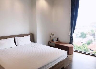 Modern 2 bedrooms condo for sale near BTS Chongnonsi