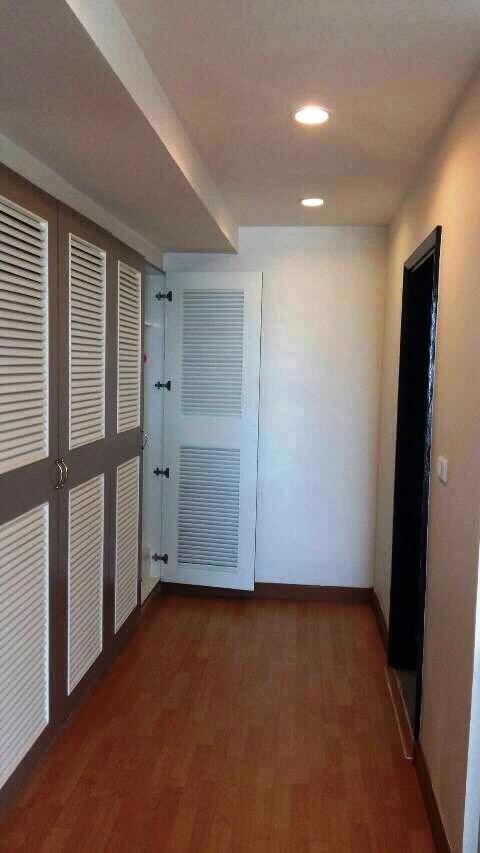 3 bedroom condo for sale close to Phrom Phong BTS stations