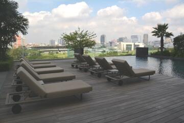 2-bedroom high end condo for sale next to Lumpini Park