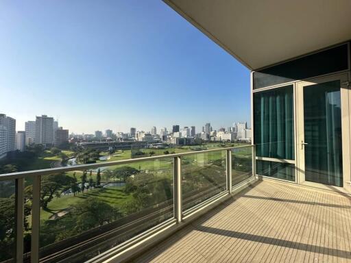2-bedroom high end condo for sale next to Lumpini Park