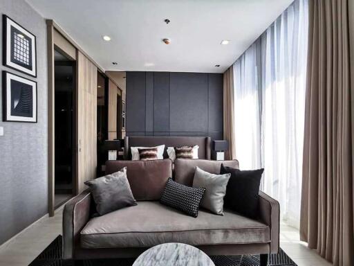 Modern Contemporary 1 bedroom for sale close to BTS Ploenchit