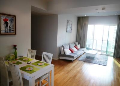 Modern & spacious 2-bedroom condo in Sukhumvit-Asoke