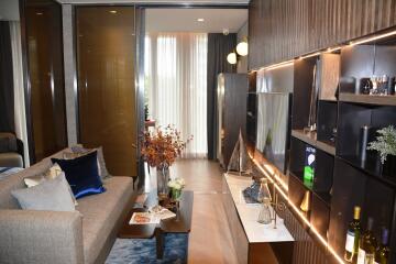 New 1-bedroom condo in Thonglor with efficient layout