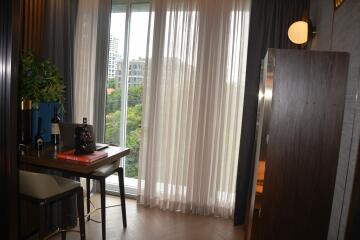 New 1-bedroom condo in Thonglor with efficient layout