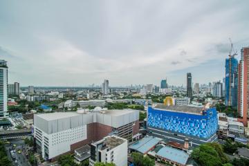 2 bedroom luxury condo for sale close to Ekamai BTS Station