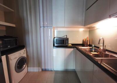 2 bedrooms condo for sale in Phromphong