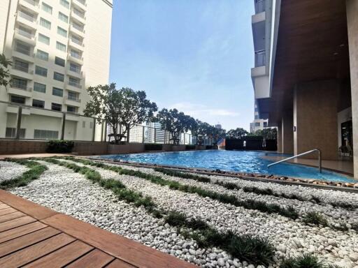 2 bedrooms condo for sale in Phromphong