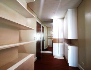 2 bedrooms condo for sale in Phromphong