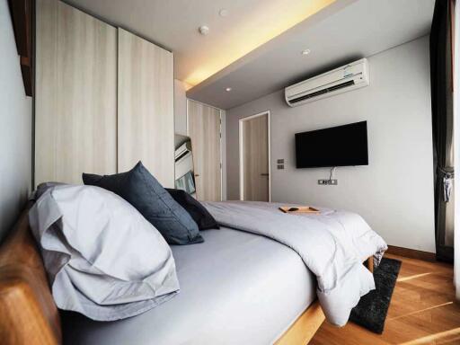 2 bedrooms condo for sale in Phromphong