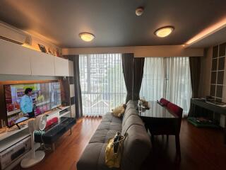 2 bedrooms for sale with tenant in Sukhumvit