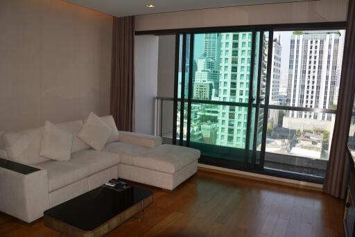 2-bedroom modern condo for sale close to BTS Chong Nonsi