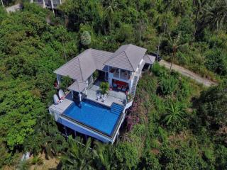 Sea view pool villa for sale in Bophut