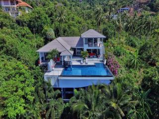 Sea view pool villa for sale in Bophut