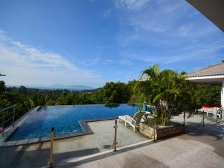 Sea view pool villa for sale in Bophut