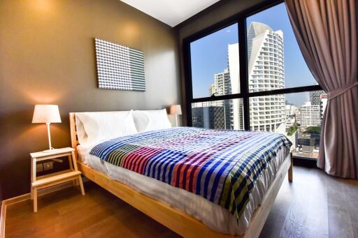 Stunning view modern 2 bedrooms condo for sale in Asoke