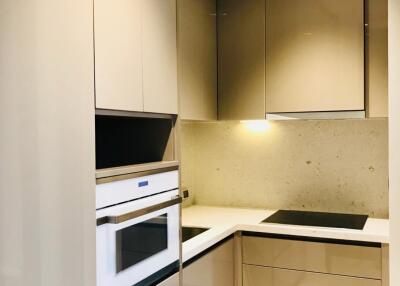 Luxury 2 bedroom condo close to Phrompong BTS station