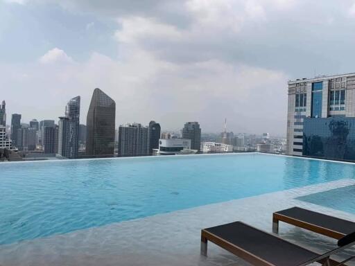 Brand new 2 bedroom condo for sale in Asoke