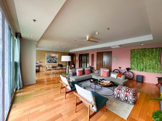 4-bedroom modern condo for sale in cozy residence of Phromphong