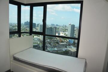 Modern 2-bedroom condo in Onnut area