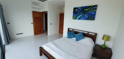 Modern 3 bedroom pool house for sale in Chaweng