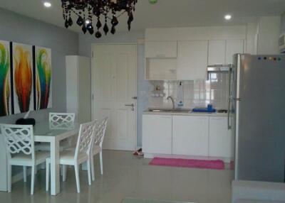 2 bedrooms condo in low rise building near BTS Thonglor station