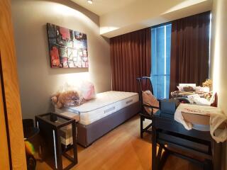 Modern condo 3 bedrooms for sale near BTS Chongnonsi