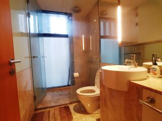 Modern condo 3 bedrooms for sale near BTS Chongnonsi