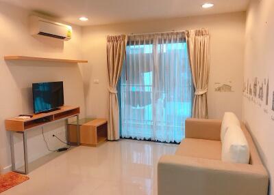 1 bedroom condo for sale close to BTS Ekamai