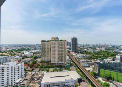 2 bedroom condo for sale close to Ekkamai BTS station