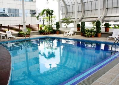 Duplex 2 bedrooms condo for sale in Asoke