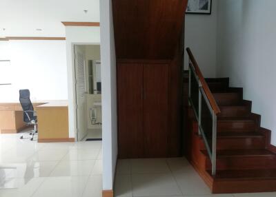 Duplex 2 bedrooms condo for sale in Asoke