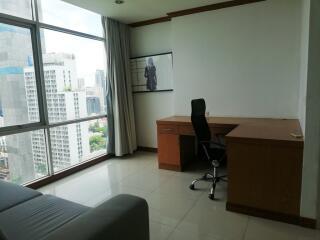 Duplex 2 bedrooms condo for sale in Asoke