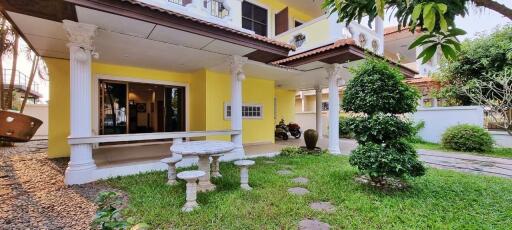 4 Beds House for Sale in East Pattaya