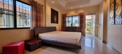 4 Beds House for Sale in East Pattaya