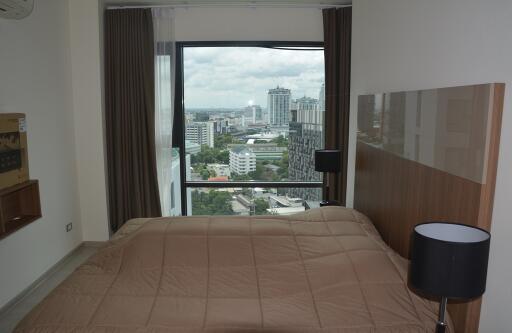 Modern 2 bedrooms high floor for rent near BTS Thonglor