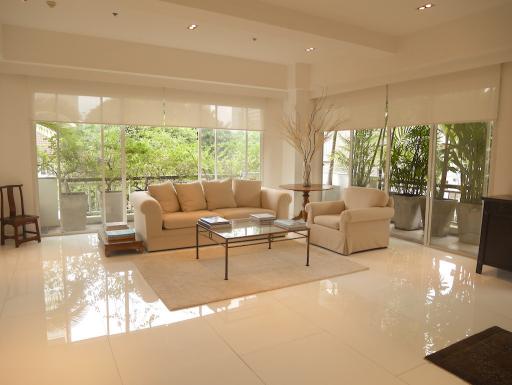 Luxury 3 bedroom condo for sale close to Chongnonsi BTS