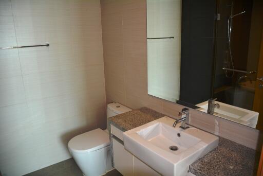 2-bedroom modern condo in Sukhumvit/Asoke area