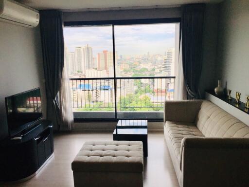 2-bedroom modern condo connected to BTS Pra Khanong